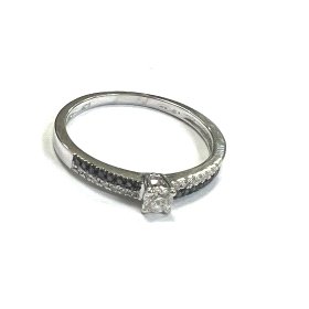 SORTIJA ORO BLANCO BRILLANTES                                         