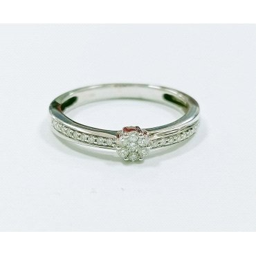 SORTIJA ORO BLANCO BRILLANTES                                         