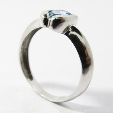 SORTIJA ORO BLANCO PIEDRA