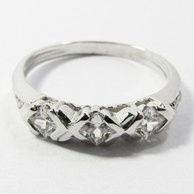 SORTIJA ORO BLANCO PIEDRA