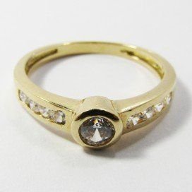 SORTIJA ORO AMARILLO PIEDRA