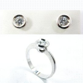 SORTIJA ORO BLANCO PIEDRA