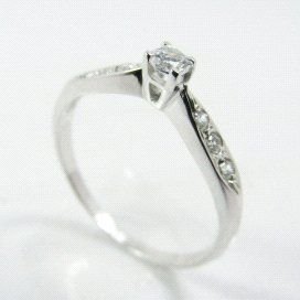 SORTIJA ORO BLANCO PIEDRA