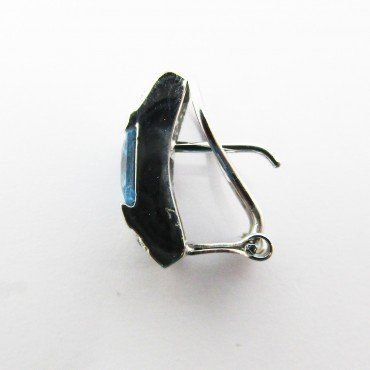Sortija y Pendientes oro blanco piedra
