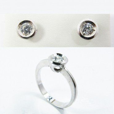 Sortija y Pendientes oro blanco piedra
