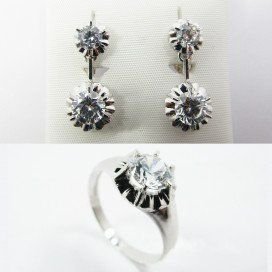 SORTIJA Y PENDIENTES ORO BLANCO PIEDRA