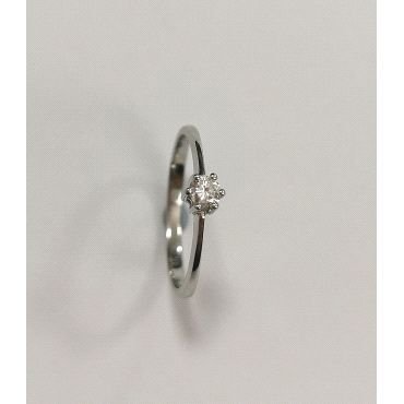 SORTIJA ORO BLANCO BRILLANTES                                         