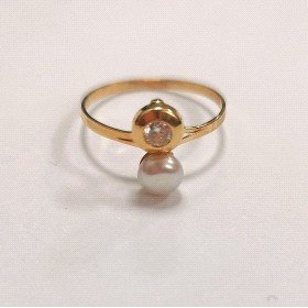SORTIJA NIÑA ORO AMARILLO PERLA                                       
