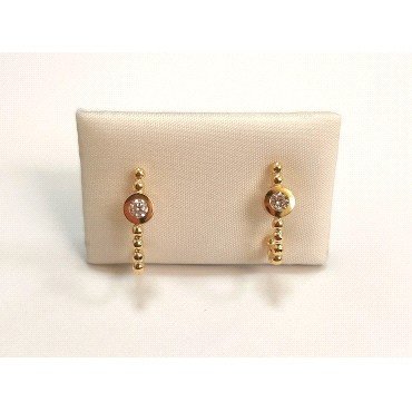 PENDIENTES MEDIO ARO ORO AMARILLO PIEDRA                              