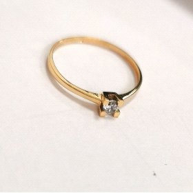 SORTIJA ORO AMARILLO PIEDRA                                           
