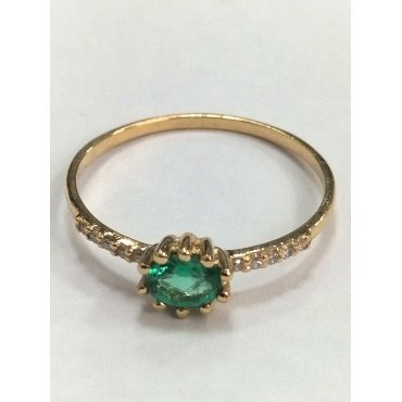 SORTIJA O.A OVAL ESMERALDA CON BRILLANTES                             